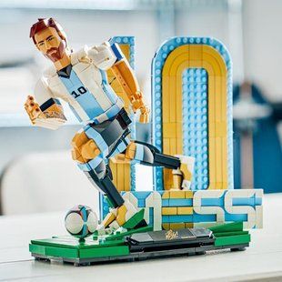 Конструктор LEGO Editions 43015 Ліонель Мессі &mdash; легенда футболу, 958 деталей 43015 фото